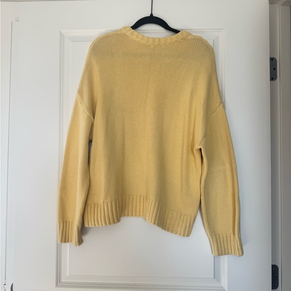 GAP Women's Soft Yellow Crew Neck Sweater - Picture 3 of 3